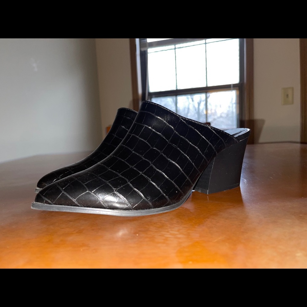 Qupid Alligator Heeled Mules